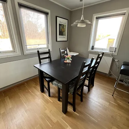 Big In Charming In 5 Homestay Oslo